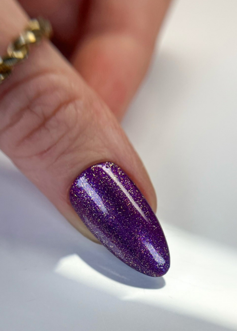 Skap unike farger med CND SHELLAC-layering - NeglAkademiet AS